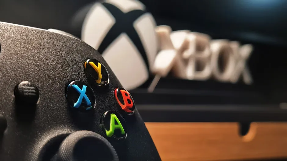 A gavel and an Xbox controller symbolizing a legal ruling on gaming accounts.